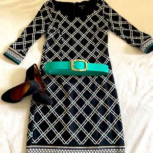 White House Black Market Dresz